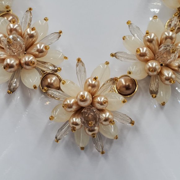 Banana Republic Flower Bib Necklace - Picture 7 of 16